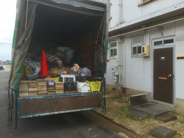 不用品回収サービス！お兄様が住まわれていた桶屋が不用品になったため回収作業を愛知県刈谷市にて行いました