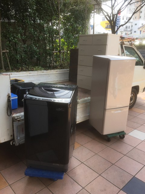 不用品回収サービス！不用品となった洗濯機や洋服箪笥などの回収を名古屋にて行いました