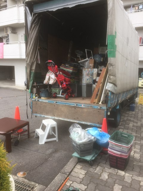 不用品回収サービス！不用品となった倉庫の中にあるガラクタ等の回収を名古屋にて行いました